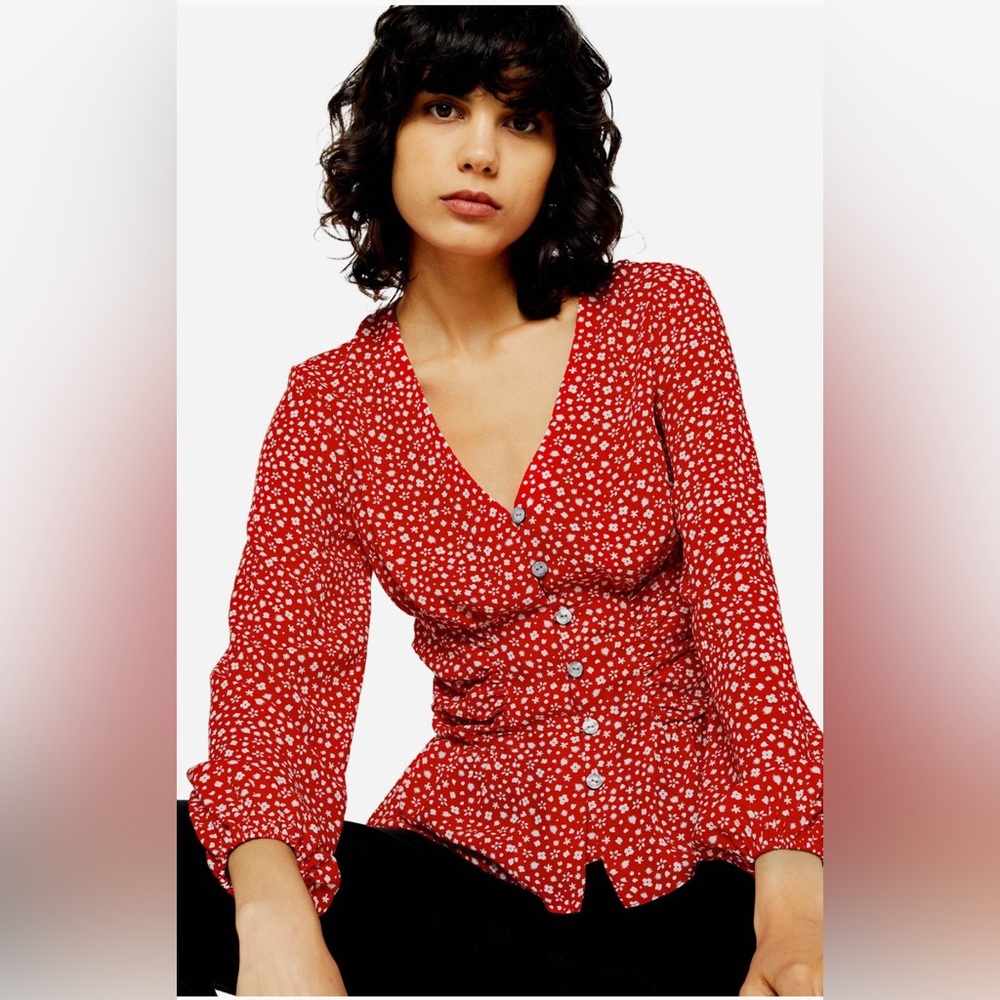 Topshop Floral Ruched Side Floral Top - NWT 🩷